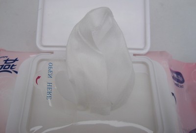 批發(fā)佳燕80片加蓋無(wú)香嬰兒濕巾 蘭溪市蘭馨日用品廠產(chǎn)品詳解